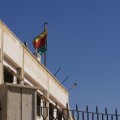 لمركز الثقافي في كوباني (عين العرب) يعتليه علم حزب الإتحاد الديمقراطي