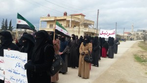 من الوقفة التضامنية للتنديد بحصار مضايا وغيرها من المناطق السورية تصوير هاديا المنصور